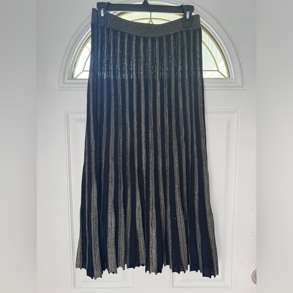 LIKE NEW- Scotch & Soda Pleated Skirt